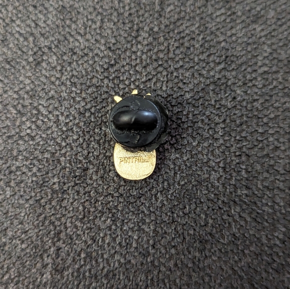 NWOT Pineapple Pin - Picture 3 of 3